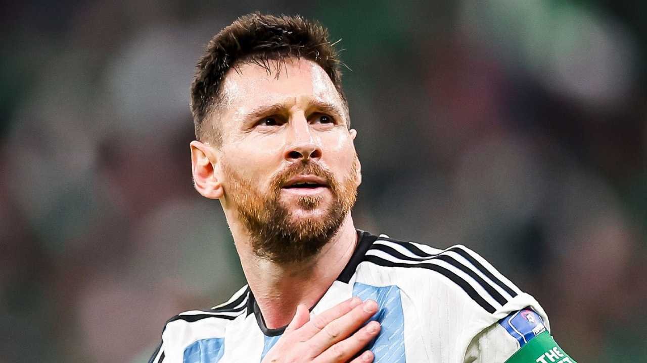 বিশেষ জার্সি পরে দেশের হয়ে শেষ বার মাঠে নামবেন মেসি, প্রকাশ্যে আনলেন নিজেই